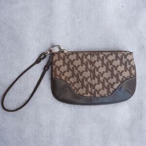Vintage Y2K New York & Company Logo Leather Wristlet